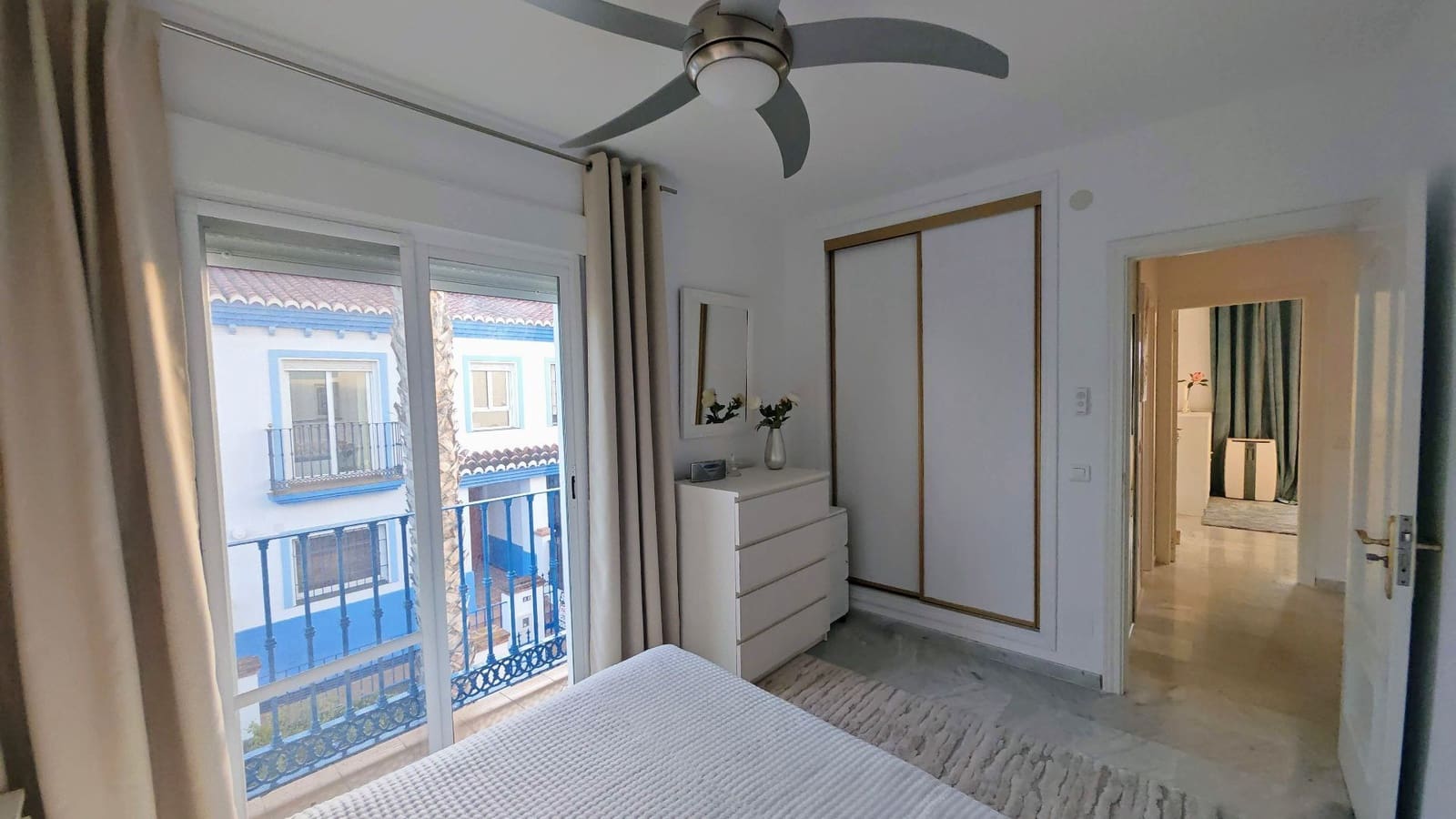 3 soveværelse Semi-Rækkehus til salg i Mezquitilla med swimmingpool garage - € 430.000 (Ref: 8077227)