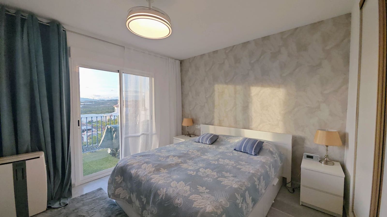 3 soveværelse Semi-Rækkehus til salg i Mezquitilla med swimmingpool garage - € 430.000 (Ref: 8077227)