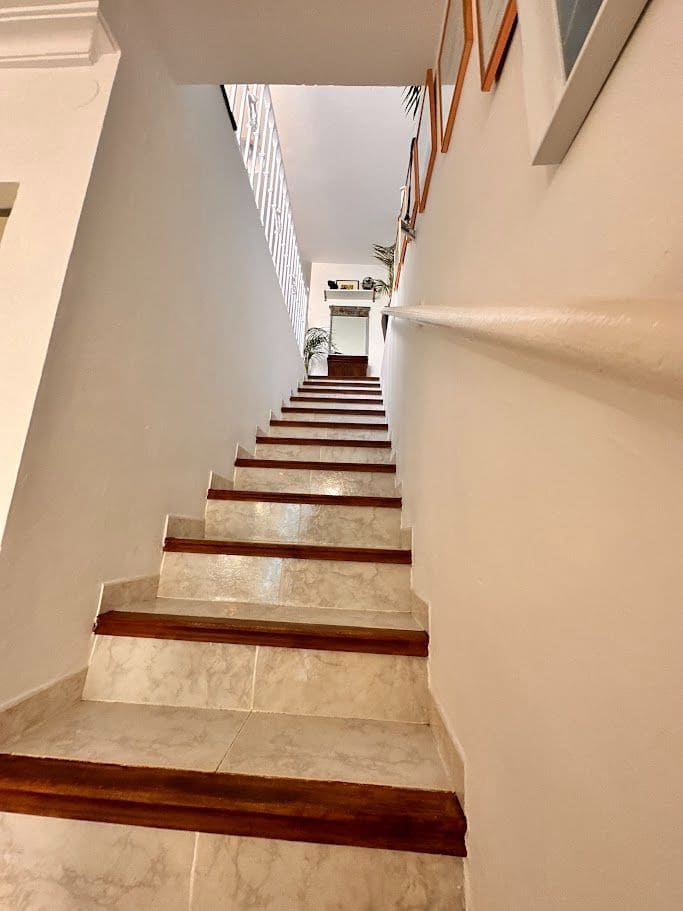 3 sypialnia Dom blizniak na sprzedaż w Torrox-Costa z basenem garażem - 335 000 € (Ref: 8190057)