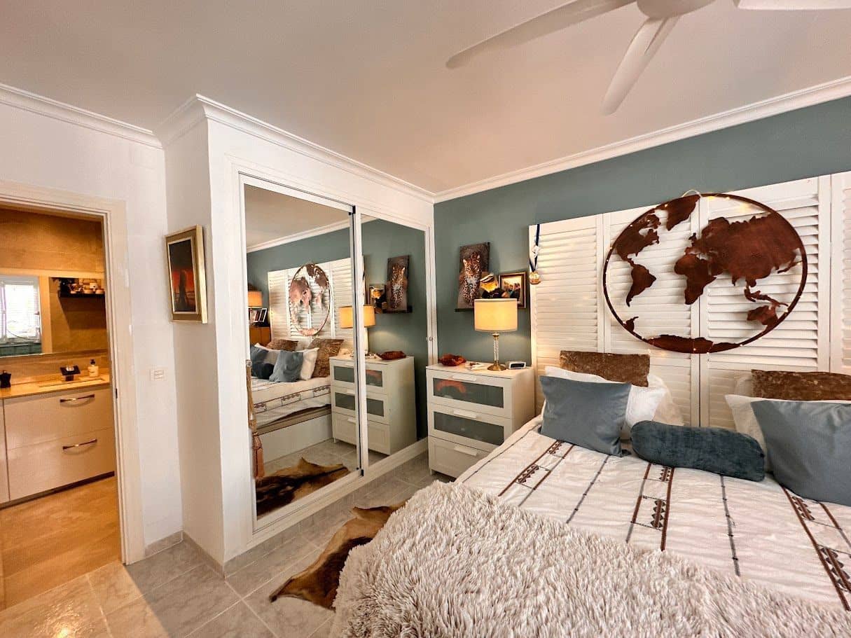 3 sypialnia Dom blizniak na sprzedaż w Torrox-Costa z basenem garażem - 335 000 € (Ref: 8190057)