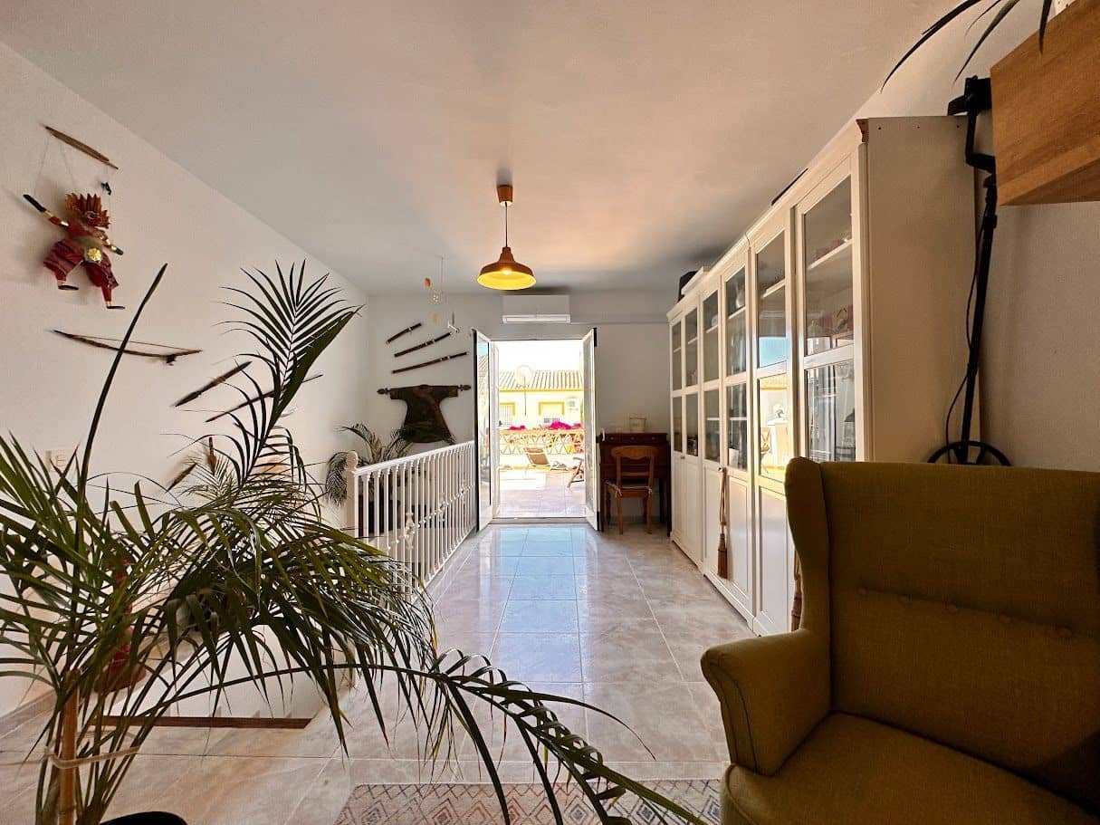 3 sypialnia Dom blizniak na sprzedaż w Torrox-Costa z basenem garażem - 335 000 € (Ref: 8190057)