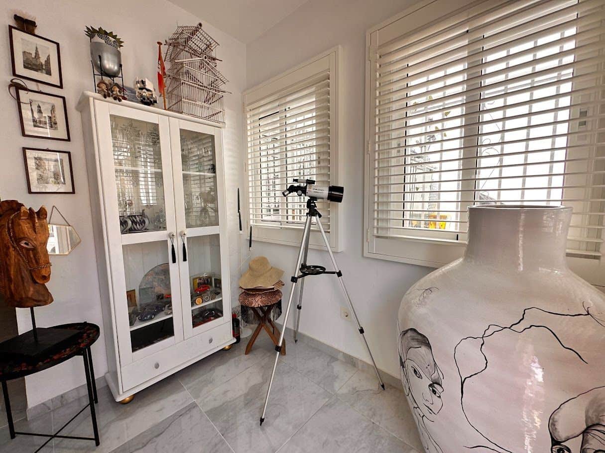 3 sypialnia Dom blizniak na sprzedaż w Torrox-Costa z basenem garażem - 335 000 € (Ref: 8190057)