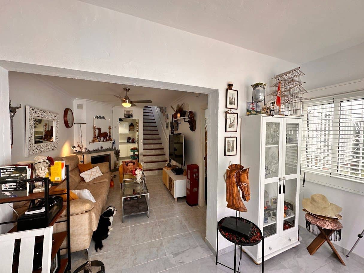 3 sypialnia Dom blizniak na sprzedaż w Torrox-Costa z basenem garażem - 335 000 € (Ref: 8190057)