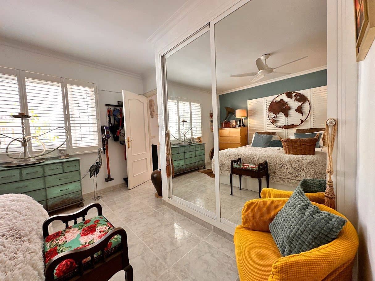 3 sypialnia Dom blizniak na sprzedaż w Torrox-Costa z basenem garażem - 335 000 € (Ref: 8190057)