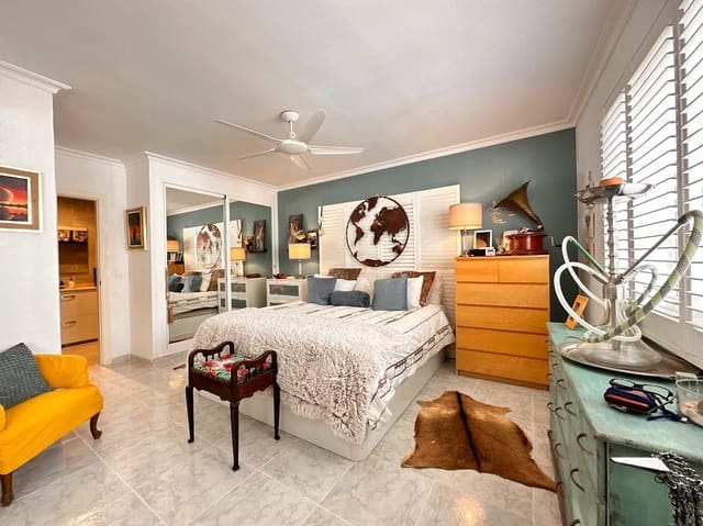 3 soveværelse Semi-Rækkehus til salg i Torrox-Costa, Torrox med swimmingpool garage - € 335.000 (Ref: 8190057)