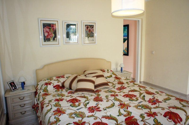 3 bedroom Villa for sale in Nerja with pool garage - € 695,000 (Ref: 8190058)