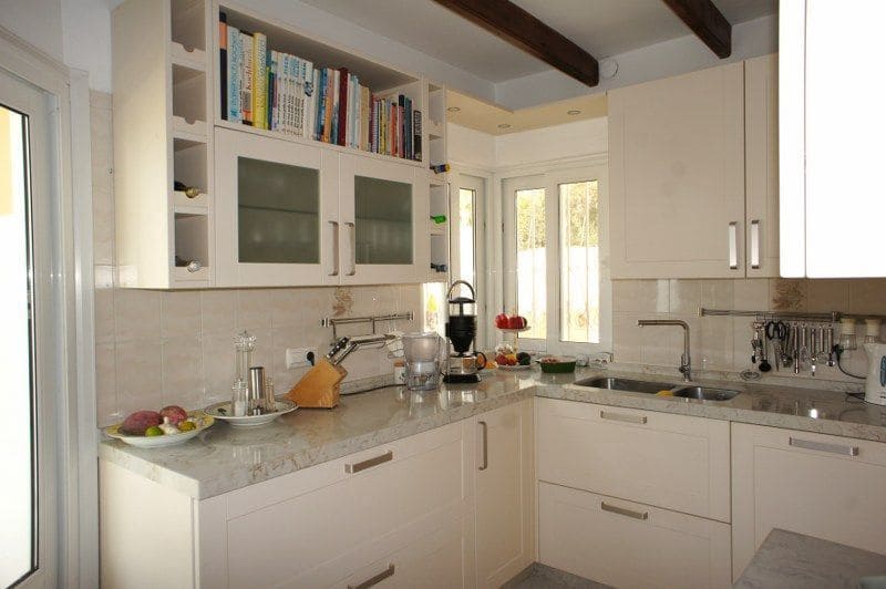 3 bedroom Villa for sale in Nerja with pool garage - € 695,000 (Ref: 8190058)