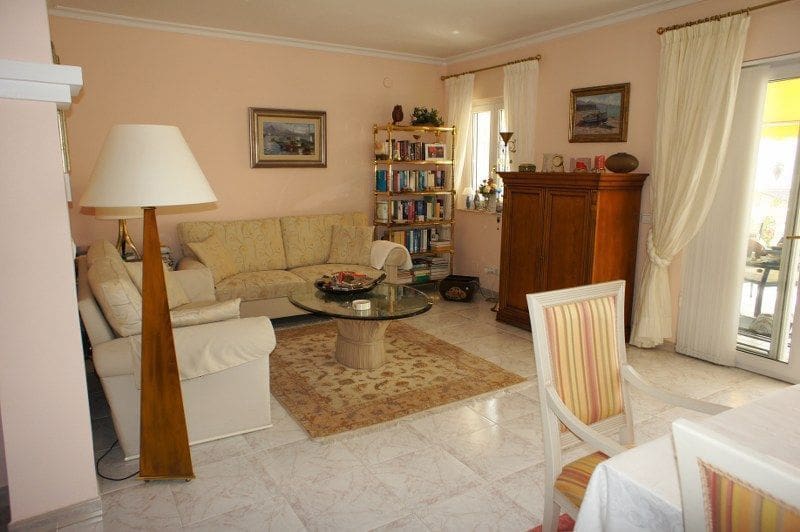 3 bedroom Villa for sale in Nerja with pool garage - € 695,000 (Ref: 8190058)