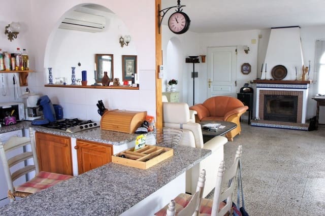 3 soverom Villa til salgs i Cómpeta med svømmebasseng garasje - € 395 000 (Ref: 8190060)