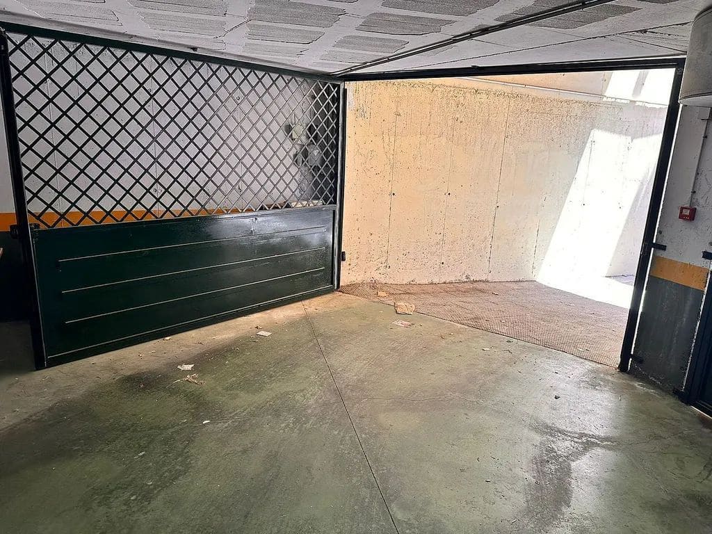 Garage te koop in Torre del Mar - € 16.900 (Ref: 8479094)