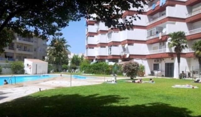 2 chambre Appartement à vendre à Nerja avec piscine - 340 000 € (Ref: 8479096)