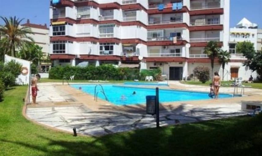 2 chambre Appartement à vendre à Nerja avec piscine - 340 000 € (Ref: 8479096)