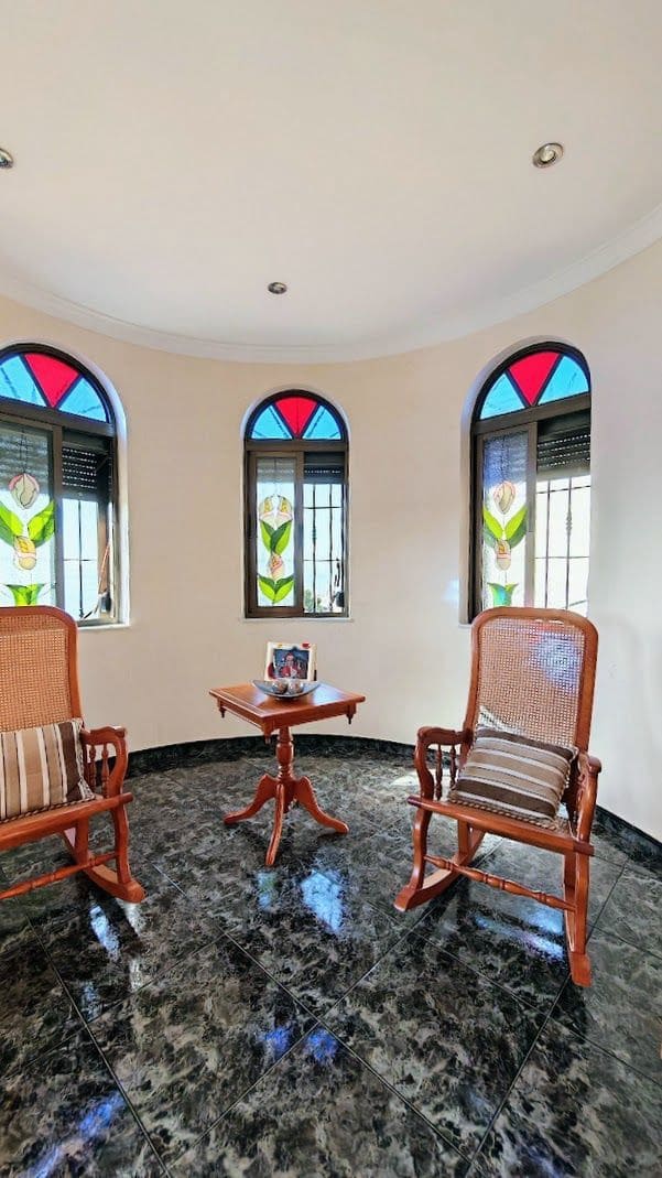 3 soverom Villa til salgs i Caleta de Velez med garasje - € 429 000 (Ref: 8565799)