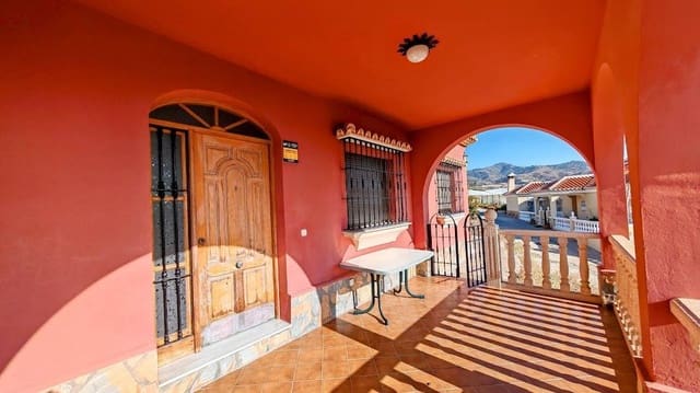 3 makuuhuone Huvila myytävänä paikassa Caleta de Vélez, Vélez-Málaga mukana 
autotalli - 429 000 € (Ref: 8565799)