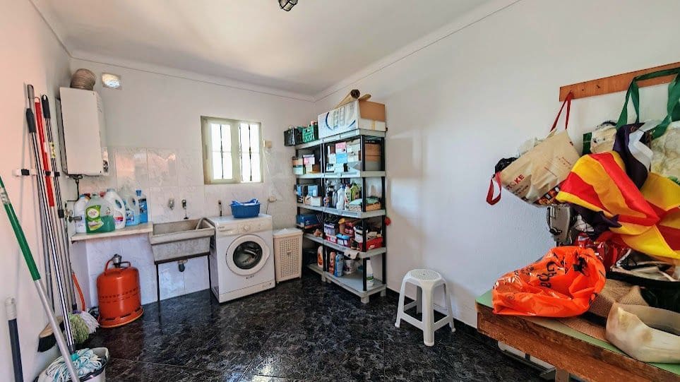 3 soverom Villa til salgs i Caleta de Velez med garasje - € 429 000 (Ref: 8565799)