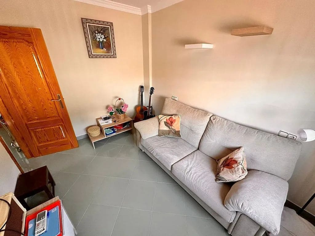 5 sypialnia Willa na sprzedaż w Torre del Mar z basenem - 699 000 € (Ref: 8573864)