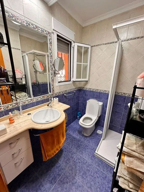 5 sypialnia Willa na sprzedaż w Torre del Mar z basenem - 699 000 € (Ref: 8573864)