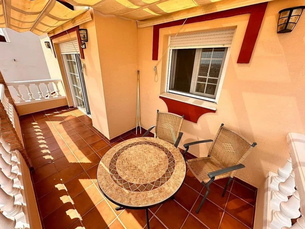 5 sypialnia Willa na sprzedaż w Torre del Mar z basenem - 699 000 € (Ref: 8573864)