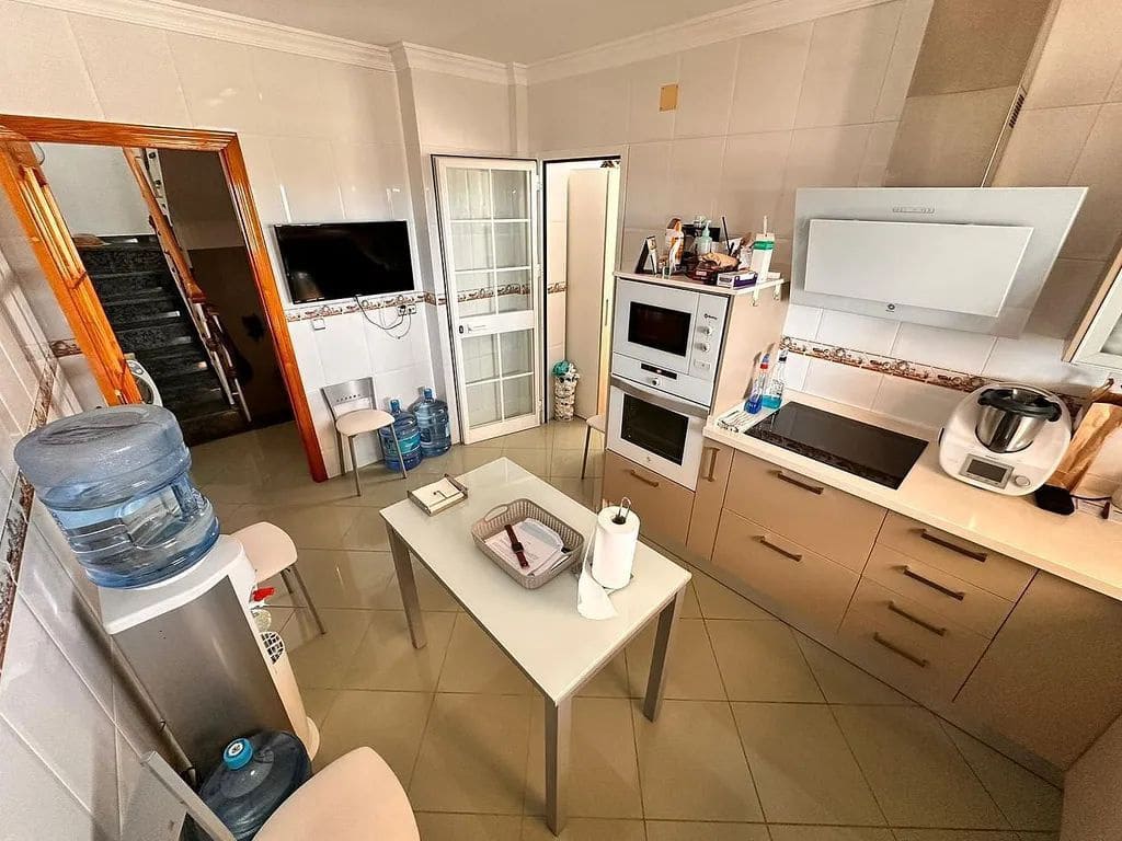 5 sypialnia Willa na sprzedaż w Torre del Mar z basenem - 699 000 € (Ref: 8573864)