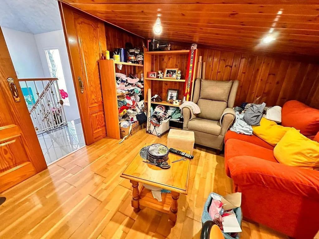 5 sypialnia Willa na sprzedaż w Torre del Mar z basenem - 699 000 € (Ref: 8573864)