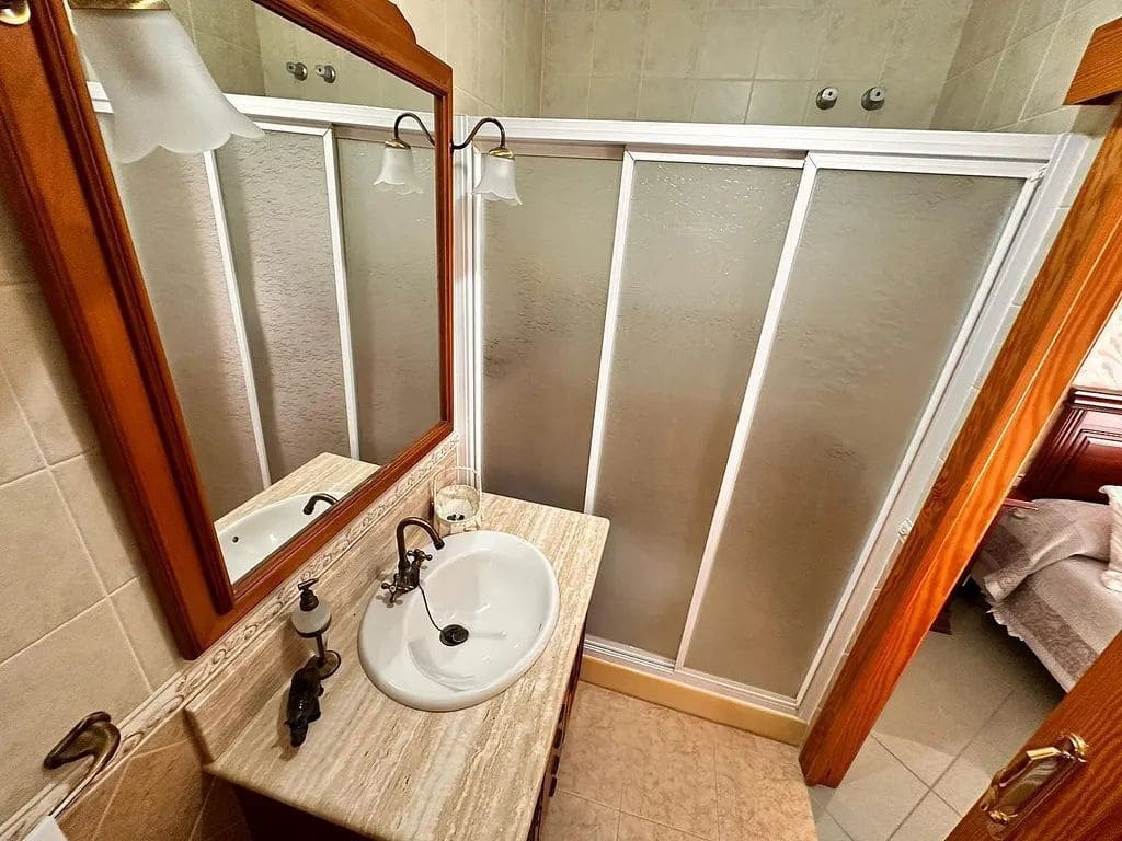 5 sypialnia Willa na sprzedaż w Torre del Mar z basenem - 699 000 € (Ref: 8573864)