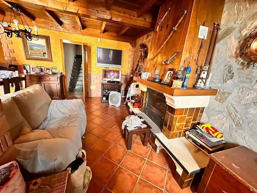 5 sypialnia Willa na sprzedaż w Torre del Mar z basenem - 699 000 € (Ref: 8573864)