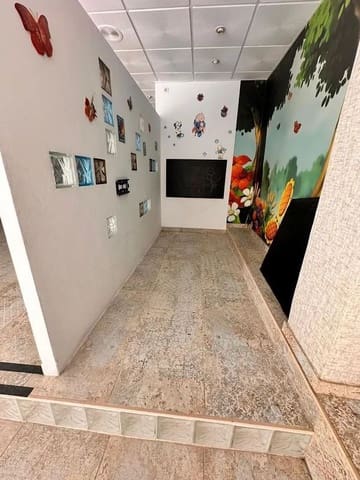 Commercieel te koop in Vélez-Málaga - € 97.500 (Ref: 8573865)