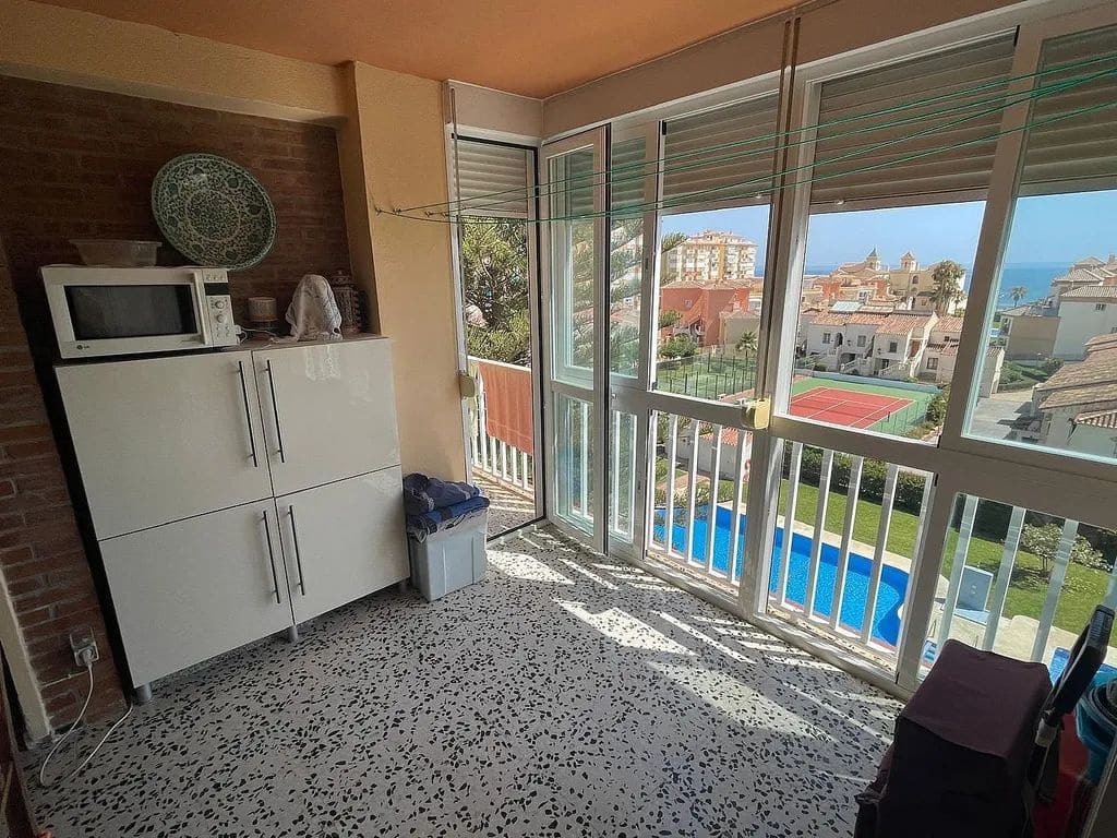 2 slaapkamer Appartement te koop in Torrox-Costa met zwembad - € 289.000 (Ref: 8652095)