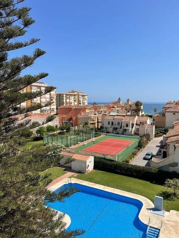2 slaapkamer Appartement te koop in Torrox-Costa met zwembad - € 289.000 (Ref: 8652095)