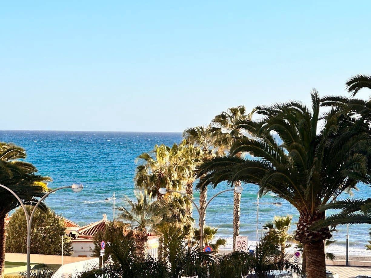 1 sypialnia Apartament do wynajęcia w Torrox-Costa z basenem - 690 € (Ref: 8683862)