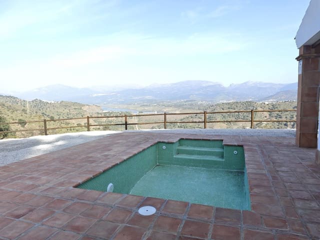 Villa til salgs i Vélez-Málaga med svømmebasseng garasje - € 315 000 (Ref: 8721810)