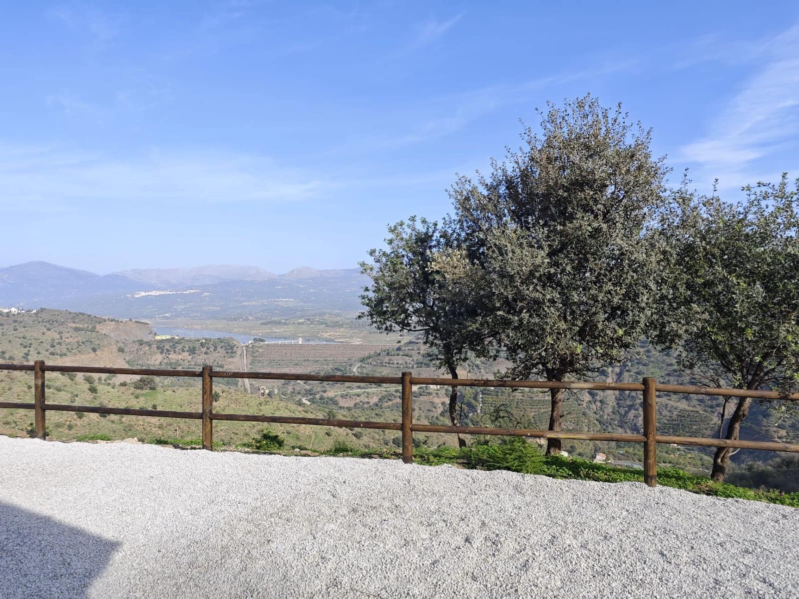 Villa for sale in Velez-Malaga with pool garage - € 315,000 (Ref: 8721810)