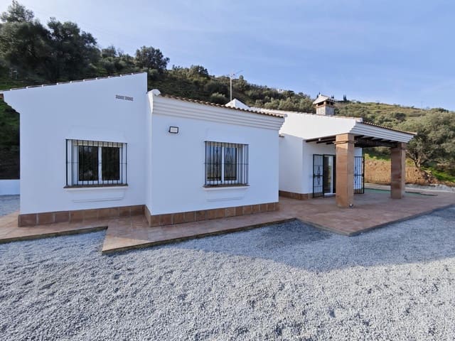 Villa til salgs i Vélez-Málaga med svømmebasseng garasje - € 315 000 (Ref: 8721810)