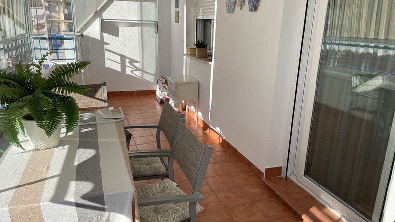 2 Zimmer Apartment zu verkaufen in Torrox-Costa mit Pool Garage - 325.000 € (Ref: 8755298)