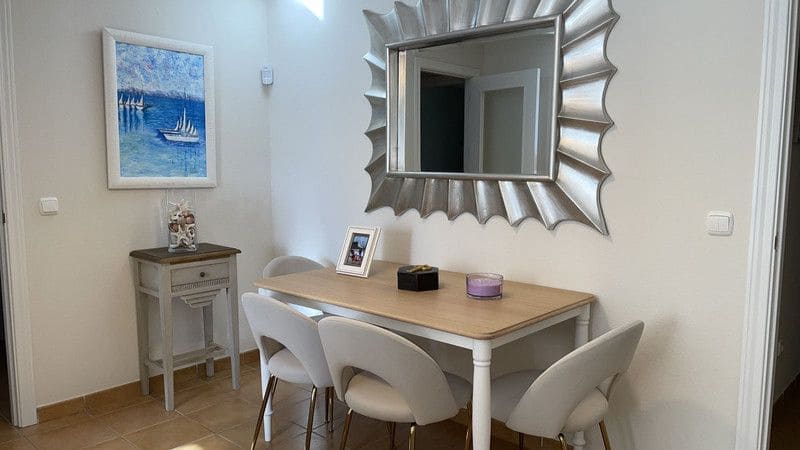 2 Zimmer Apartment zu verkaufen in Torrox-Costa mit Pool Garage - 325.000 € (Ref: 8755298)