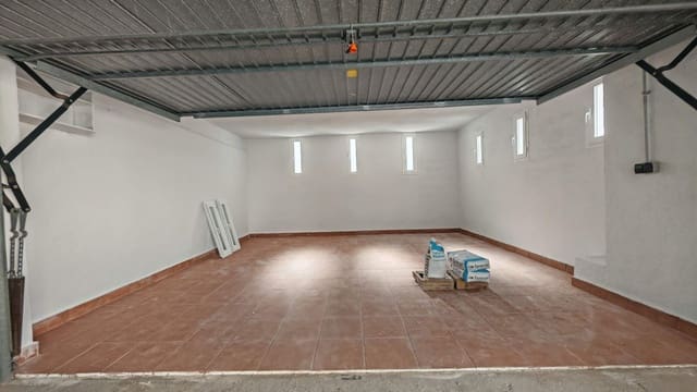 Garaje en Torrox-Costa, Torrox en alquiler - 250 € (Ref: 8755301)