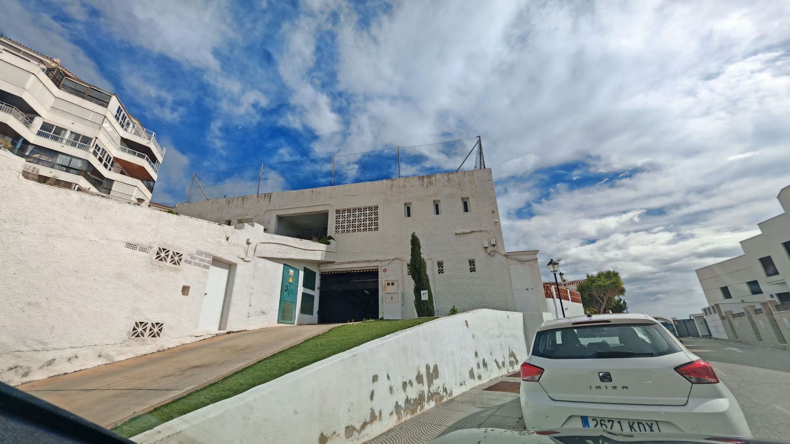 Garage for rent in Torrox-Costa - € 250 (Ref: 8755301)