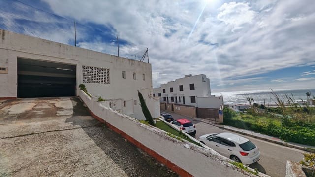Garaje en Torrox-Costa, Torrox en alquiler - 250 € (Ref: 8755301)