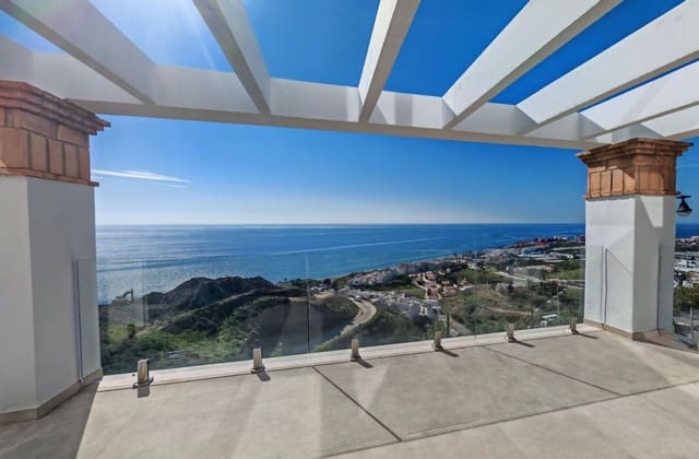 Pareado de 2 habitaciones en Torrox-Costa, Torrox en venta con piscina garaje - 318.000 € (Ref: 8791784)