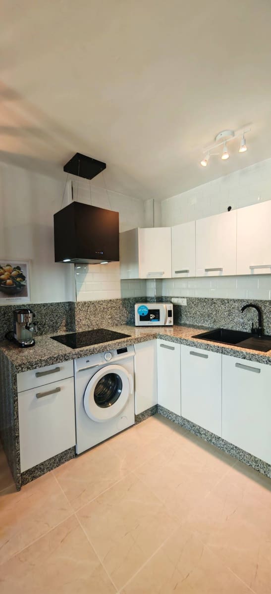 1 soverom Leilighet til salgs i Torrox-Costa med svømmebasseng - € 185 000 (Ref: 8881278)