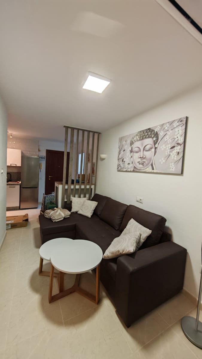 1 soveværelse Lejlighed til leje i Torrox-Costa med swimmingpool - € 750 (Ref: 8881278)
