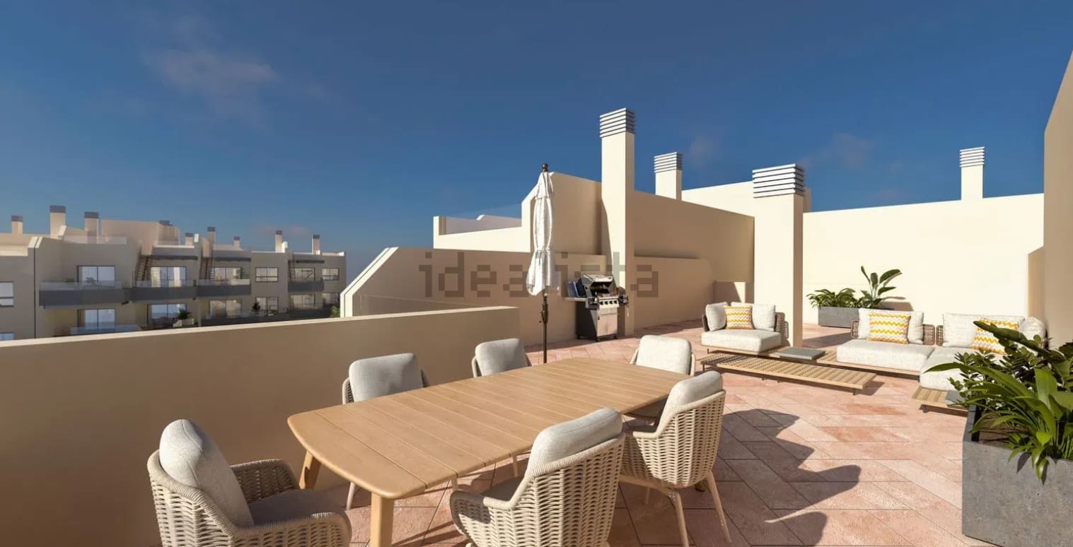 2 Zimmer Apartment zu verkaufen in Torrox-Costa mit Pool Garage - 294.000 € (Ref: 8948465)