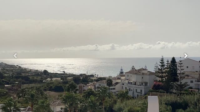 3 camera da letto Villetta Bifamiliare in vendita in Nerja con piscina - 340.000 € (Rif: 8993554)