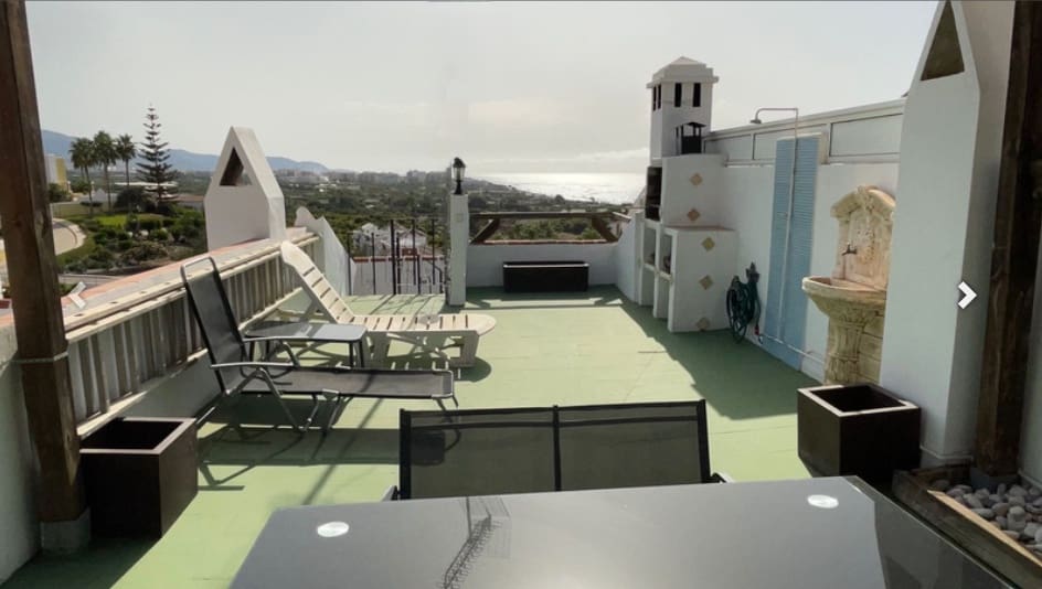 3 soveværelse Semi-Rækkehus til salg i Nerja med swimmingpool - € 340.000 (Ref: 8993554)