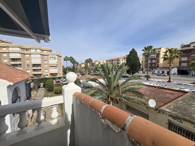 3 quarto Casa em Banda para venda em Torrox-Costa, Torrox com piscina - 299 000 € (Ref: 9019814)
