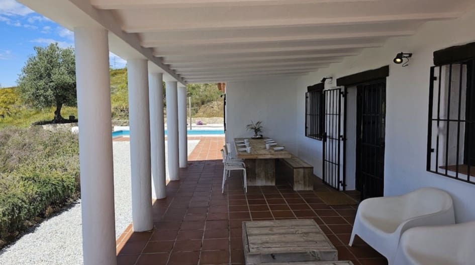 3 soveværelse Villa til salg i Canillas de Aceituno med swimmingpool garage - € 699.000 (Ref: 9097860)