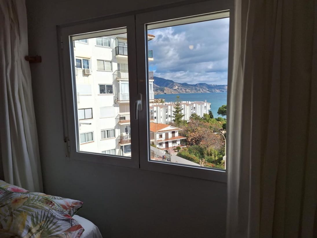 1 quarto Apartamento para venda em Nerja com piscina - 295 000 € (Ref: 9097864)