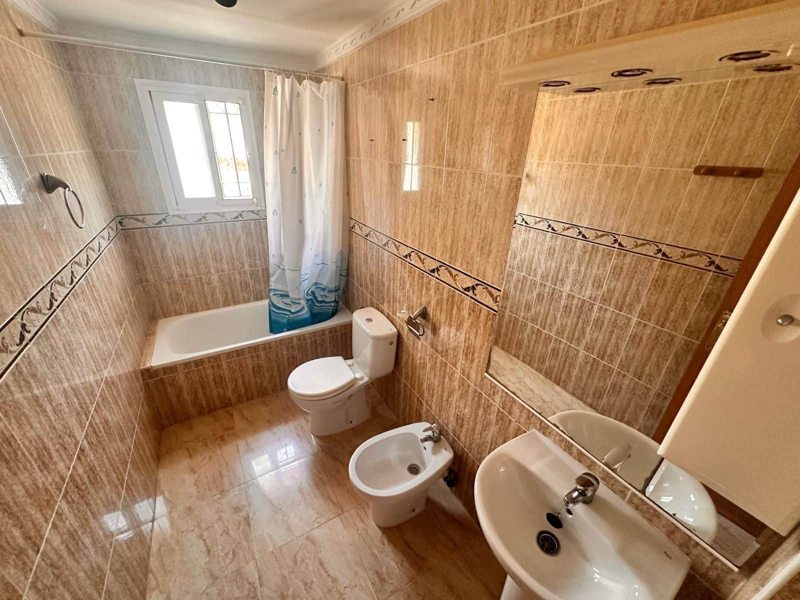 Apartamento de 3 habitaciones en Torrox-Costa en venta - 199.000 € (Ref: 9110023)