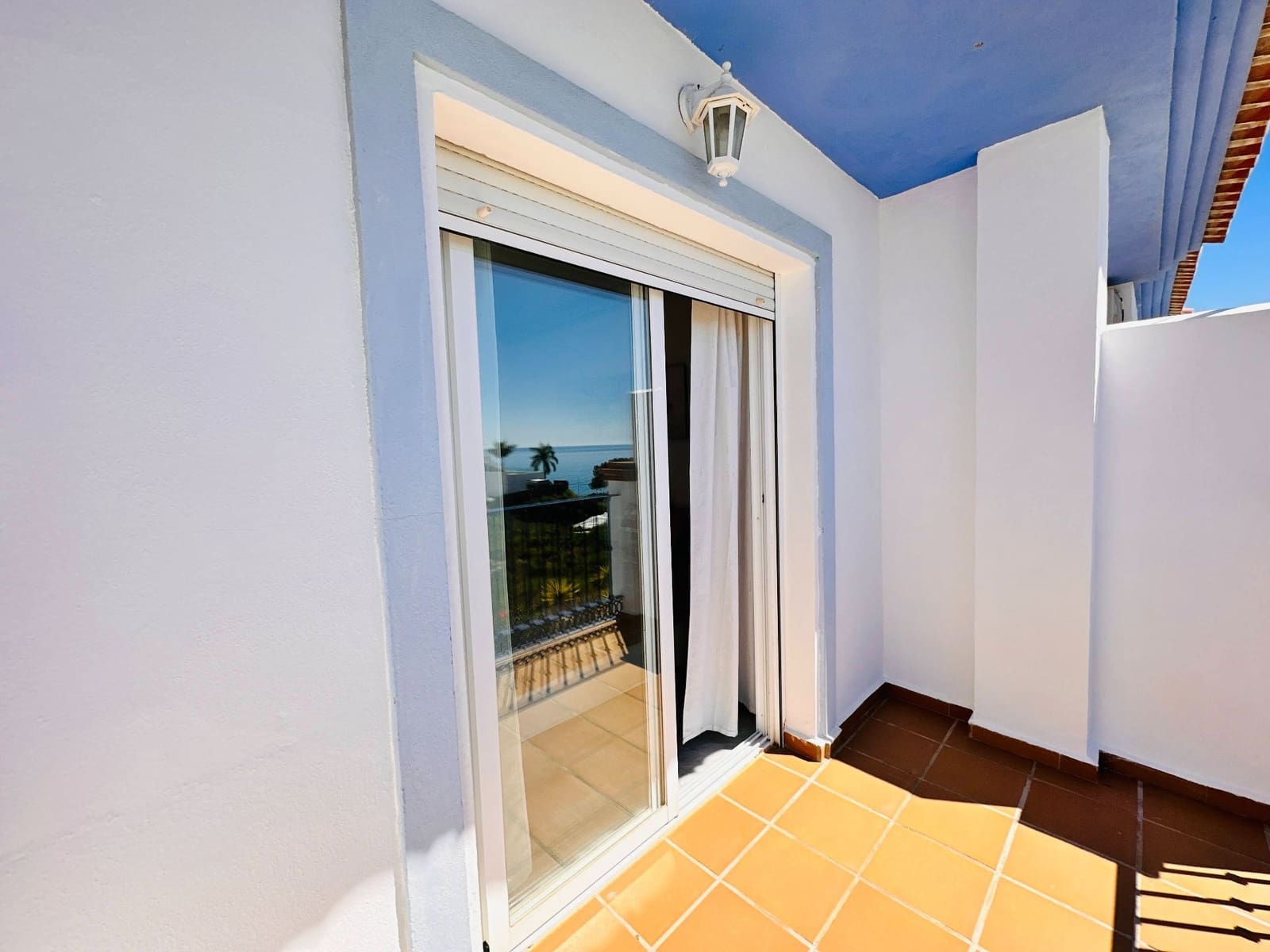 3 soveværelse Semi-Rækkehus til salg i Mezquitilla med swimmingpool garage - € 399.000 (Ref: 9132082)