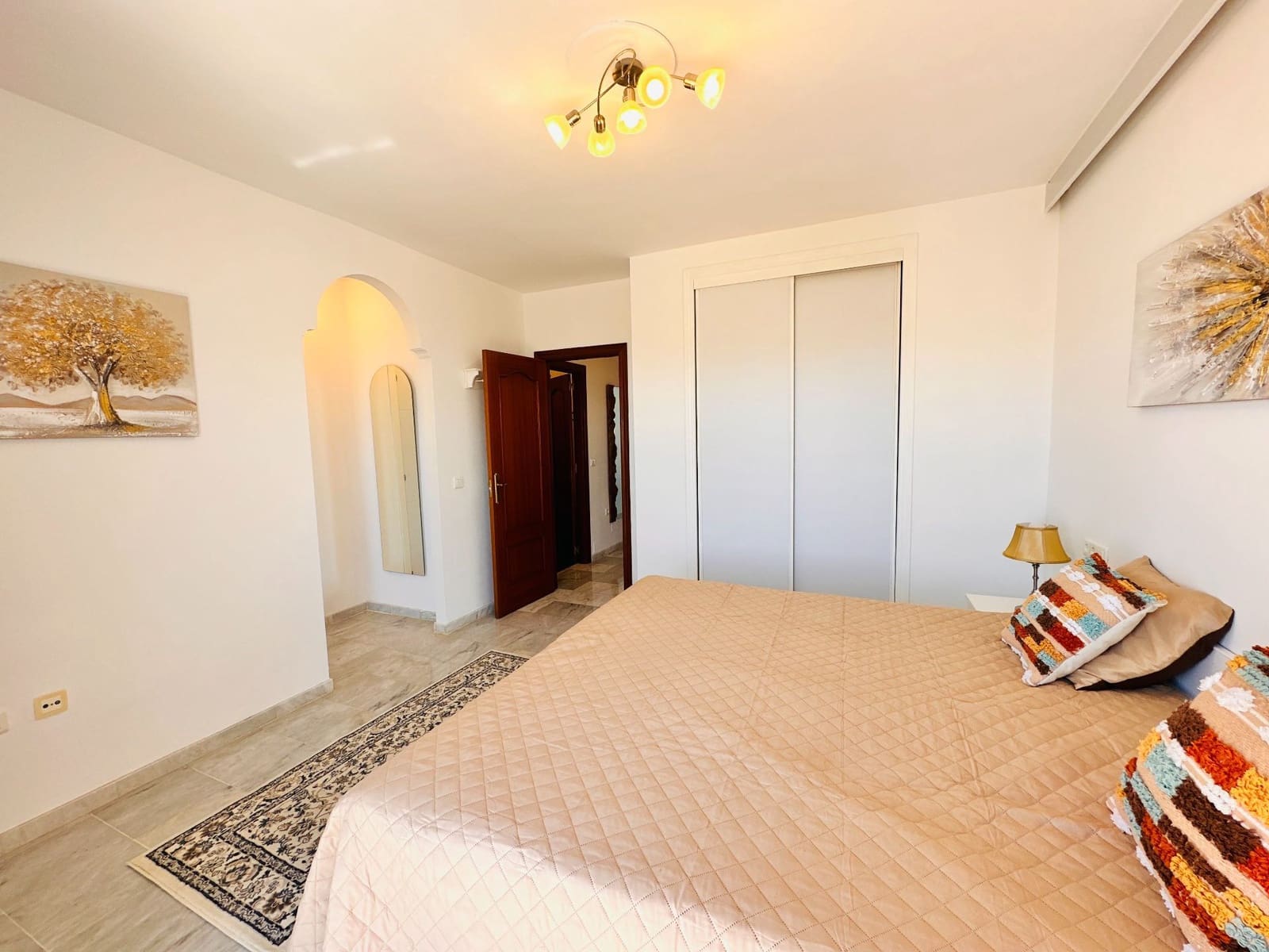 3 soveværelse Semi-Rækkehus til salg i Mezquitilla med swimmingpool garage - € 399.000 (Ref: 9132082)